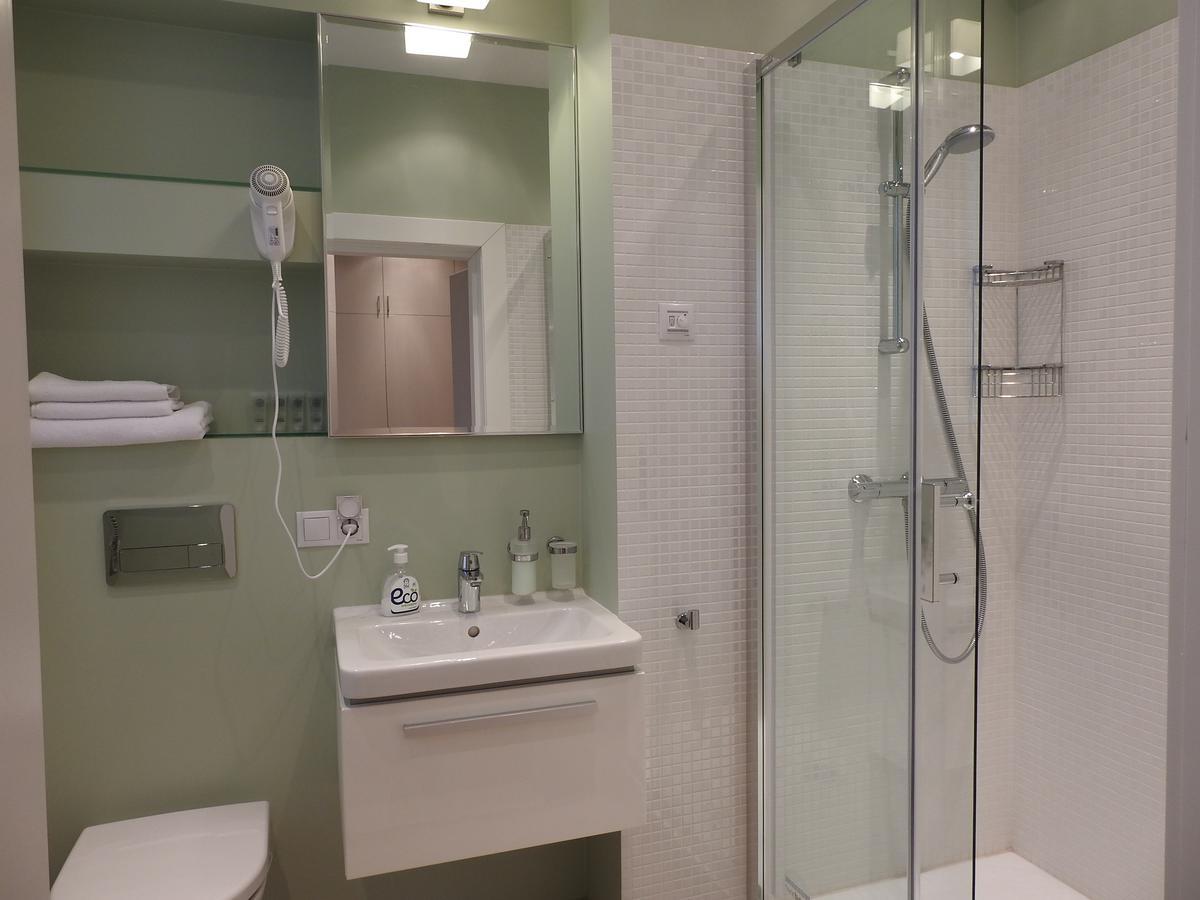 Vienibas Prospekts 6 Apartment Jurmala Exterior photo